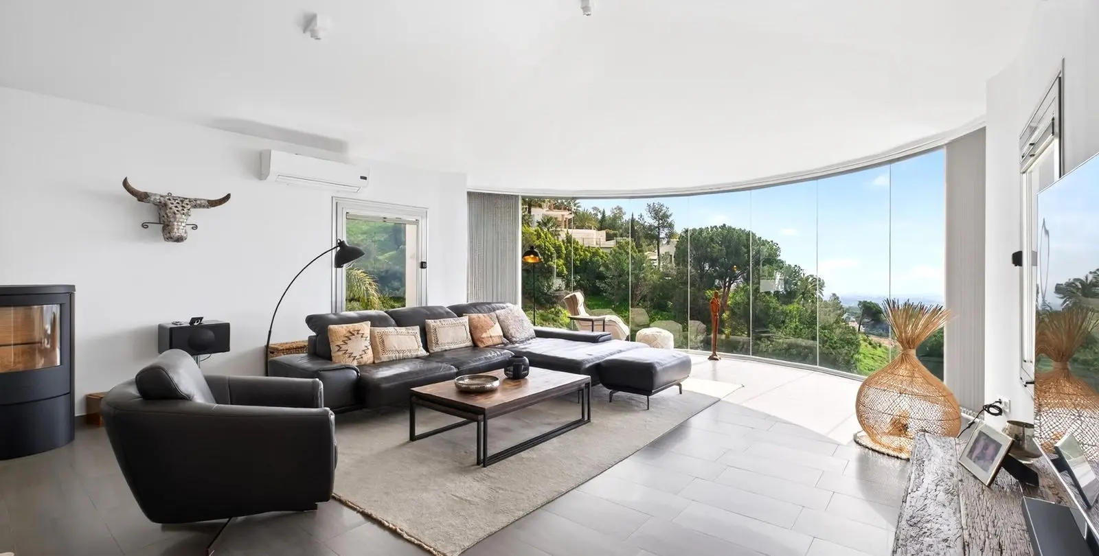 Sale of detached villa in Valtocado 18