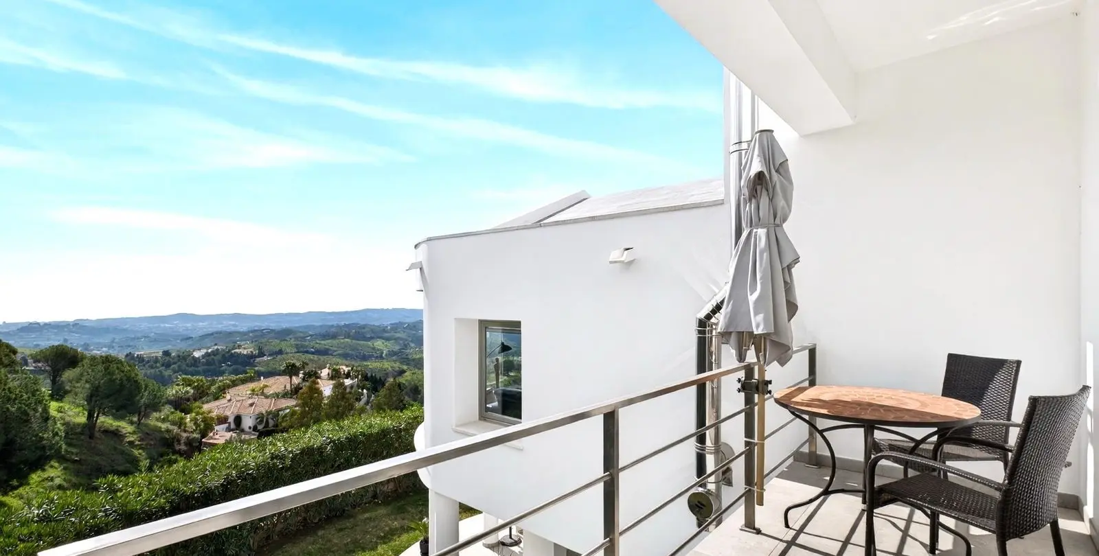 Sale of detached villa in Valtocado 25