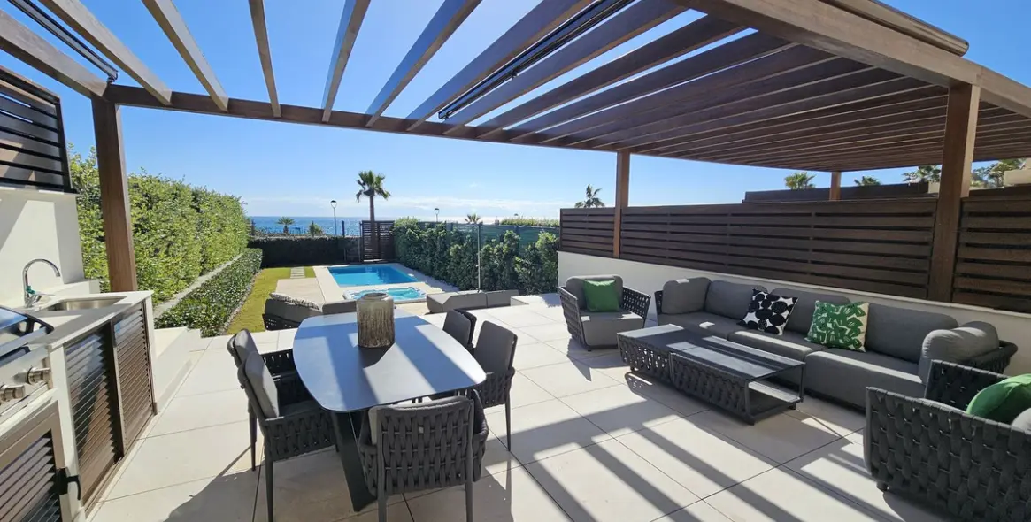 Venta de adosado en New Golden Mile 18