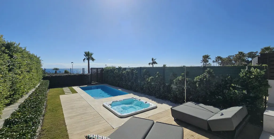 Venta de adosado en New Golden Mile 19