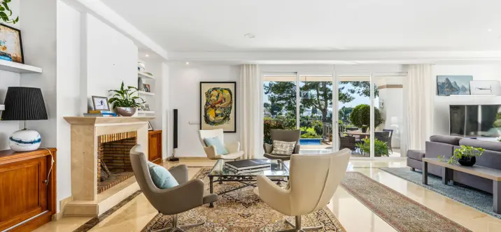 Venta de villa independiente en Aloha 3