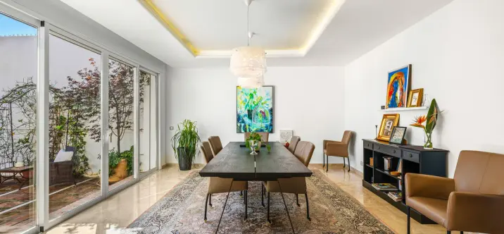 Venta de villa independiente en Aloha 4