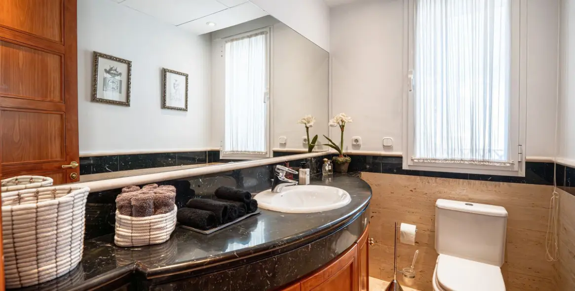 Venta de villa independiente en Aloha 33