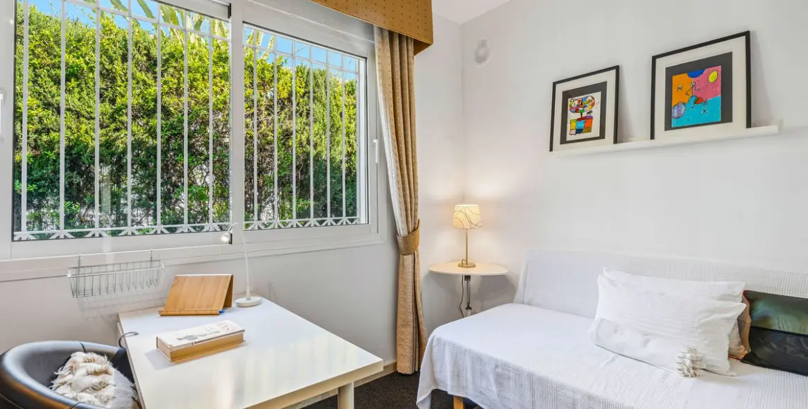 Venta de villa independiente en Aloha 34