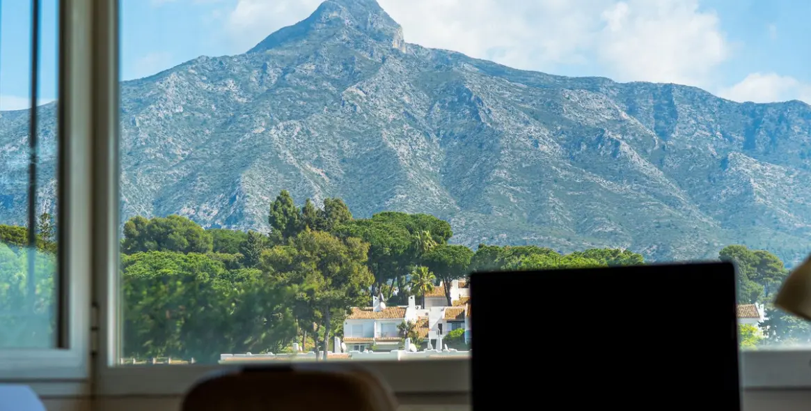 Venta de villa independiente en Aloha 99