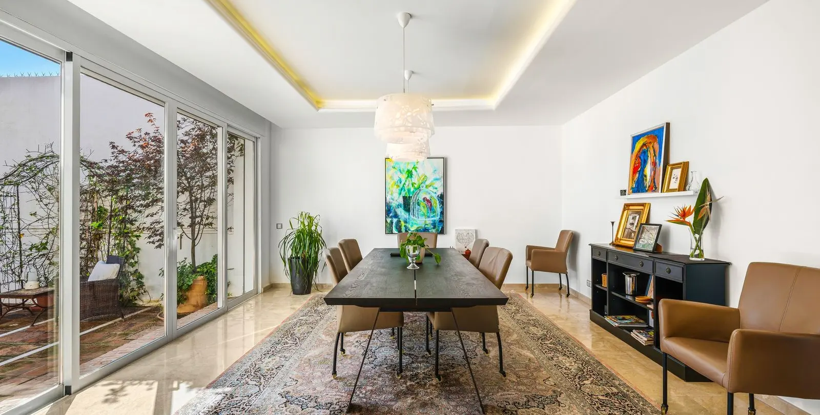 Venta de villa independiente en Aloha 5