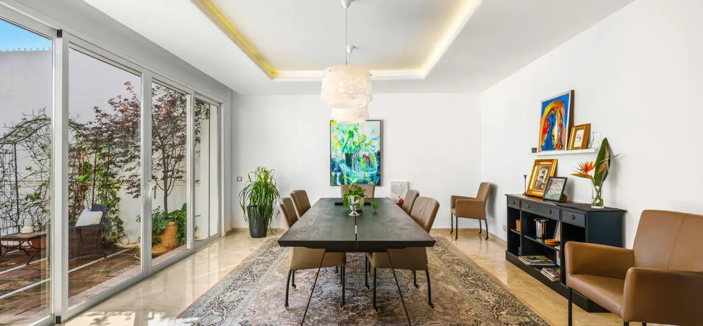 Sale of detached villa in Aloha 4