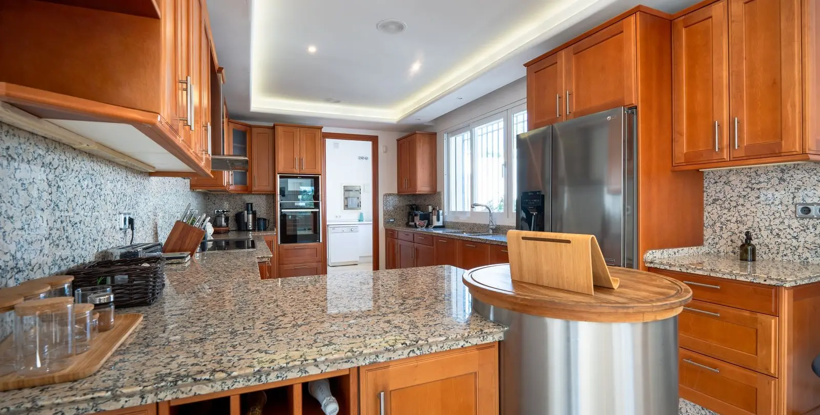 Venta de villa independiente en Aloha 26