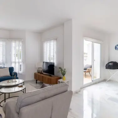 Short-term rent of middle floor apartment in Nueva Andalucía