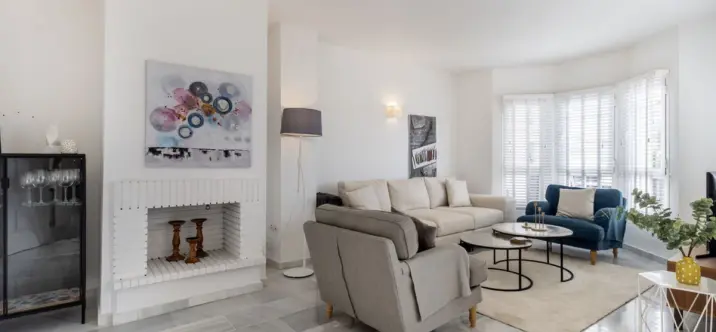 Short-term rent of middle floor apartment in Nueva Andalucía 3