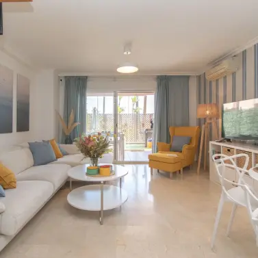 Продажа двухуровневых апартаментов в Mijas Costa