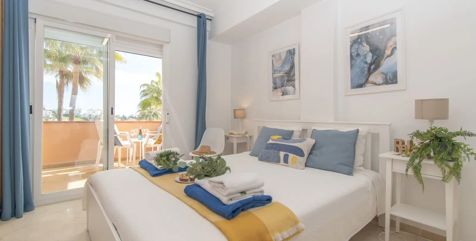 Продажа двухуровневых апартаментов в Mijas Costa 11