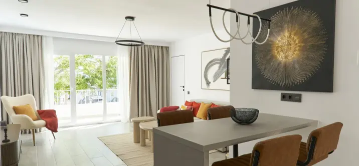 Venta de apartamento en planta media en Nueva Andalucía 2