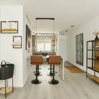 Venta de apartamento en planta media en Nueva Andalucía
