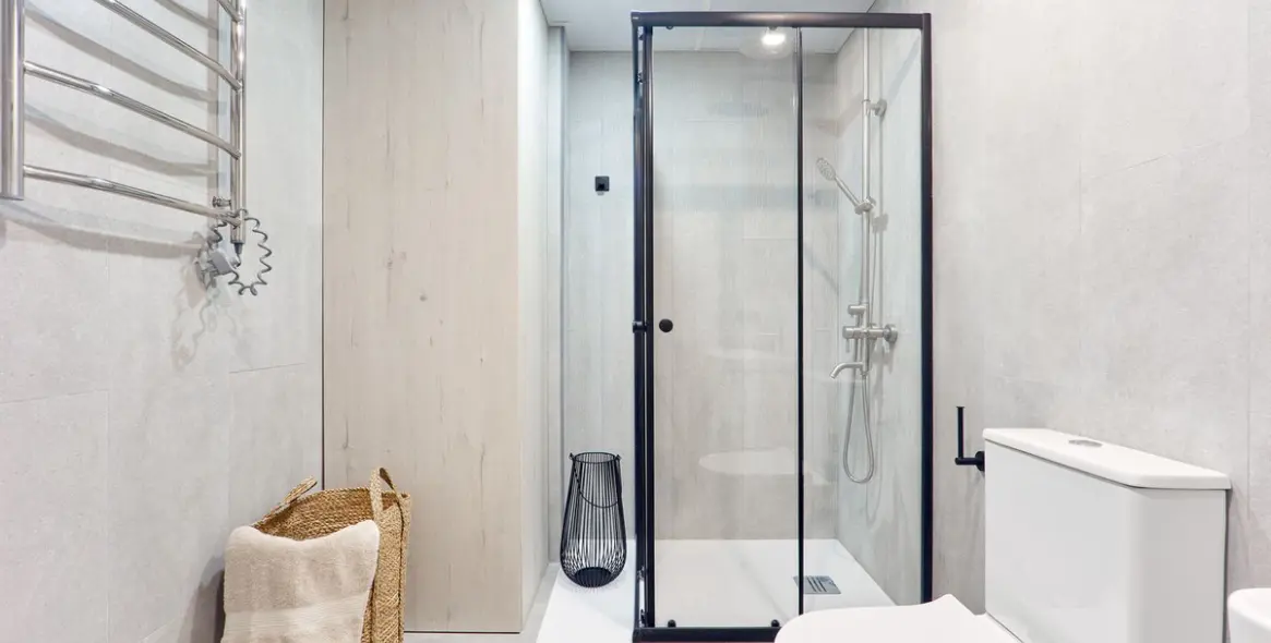 Venta de apartamento en planta media en Nueva Andalucía 21