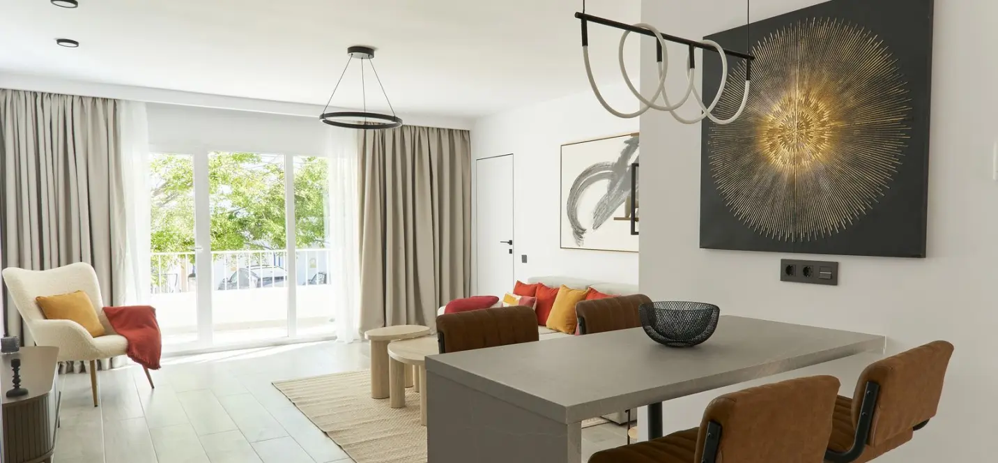Sale of middle floor apartment in Nueva Andalucía 1