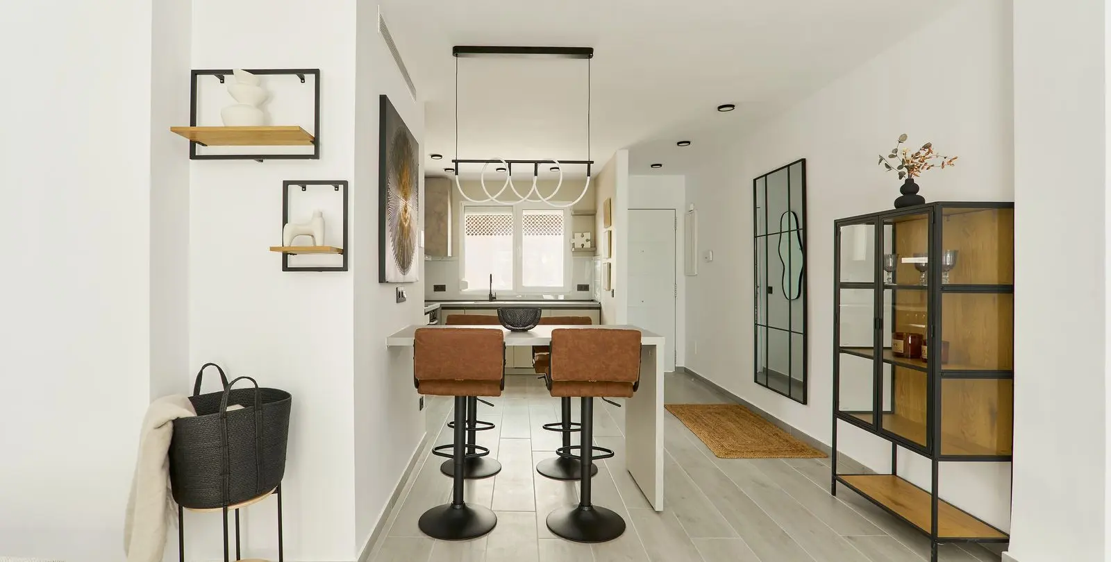 Sale of middle floor apartment in Nueva Andalucía 4