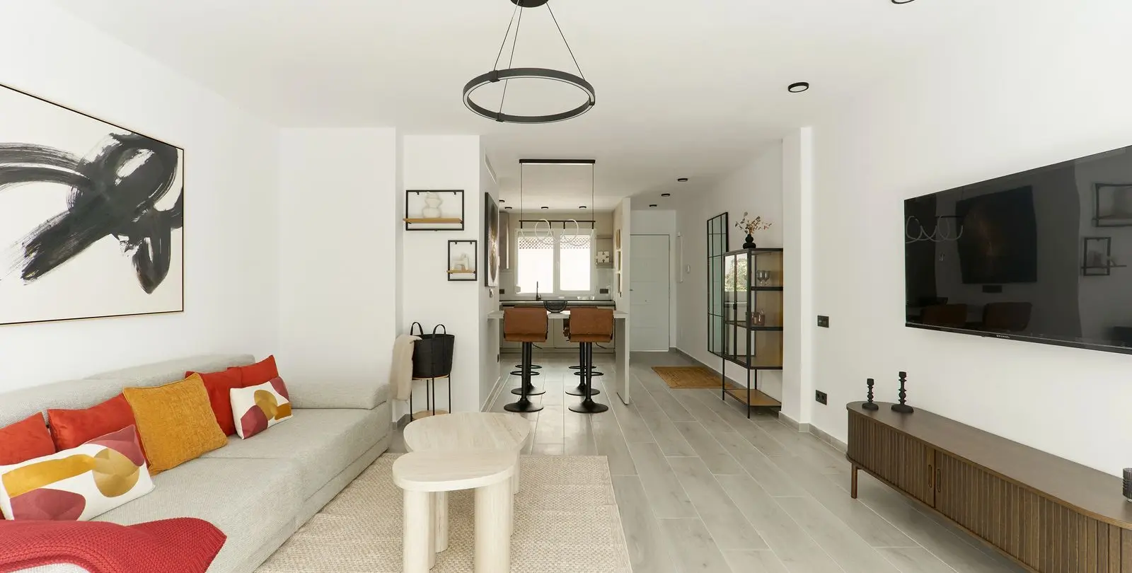 Sale of middle floor apartment in Nueva Andalucía 11