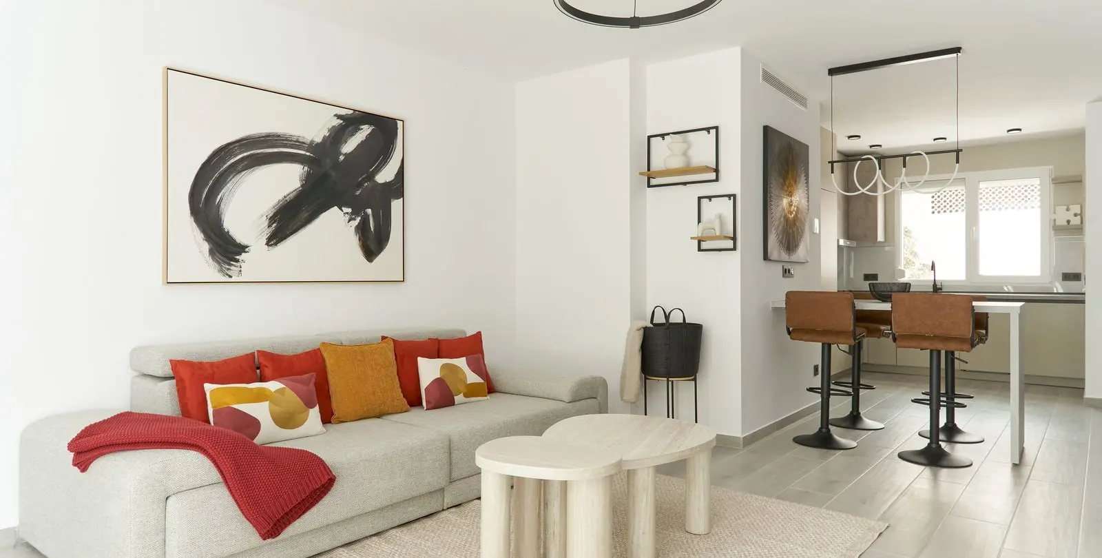 Sale of middle floor apartment in Nueva Andalucía 17