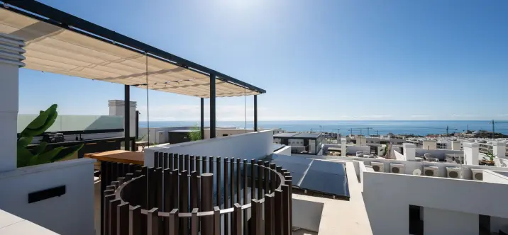 Sale of penthouse in Fuengirola 2