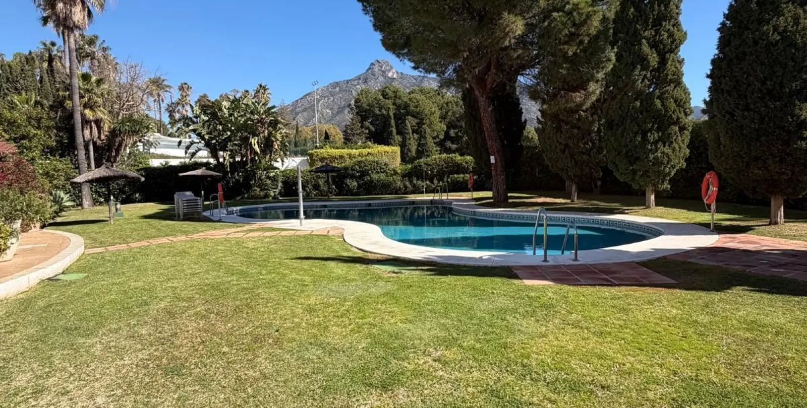 Sale of ground floor apartment in The Golden Mile 3