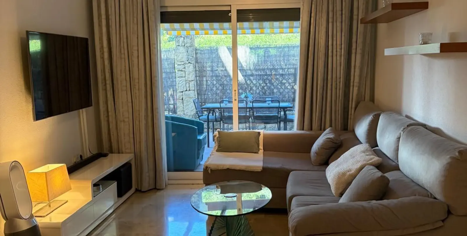 Sale of ground floor apartment in The Golden Mile 6
