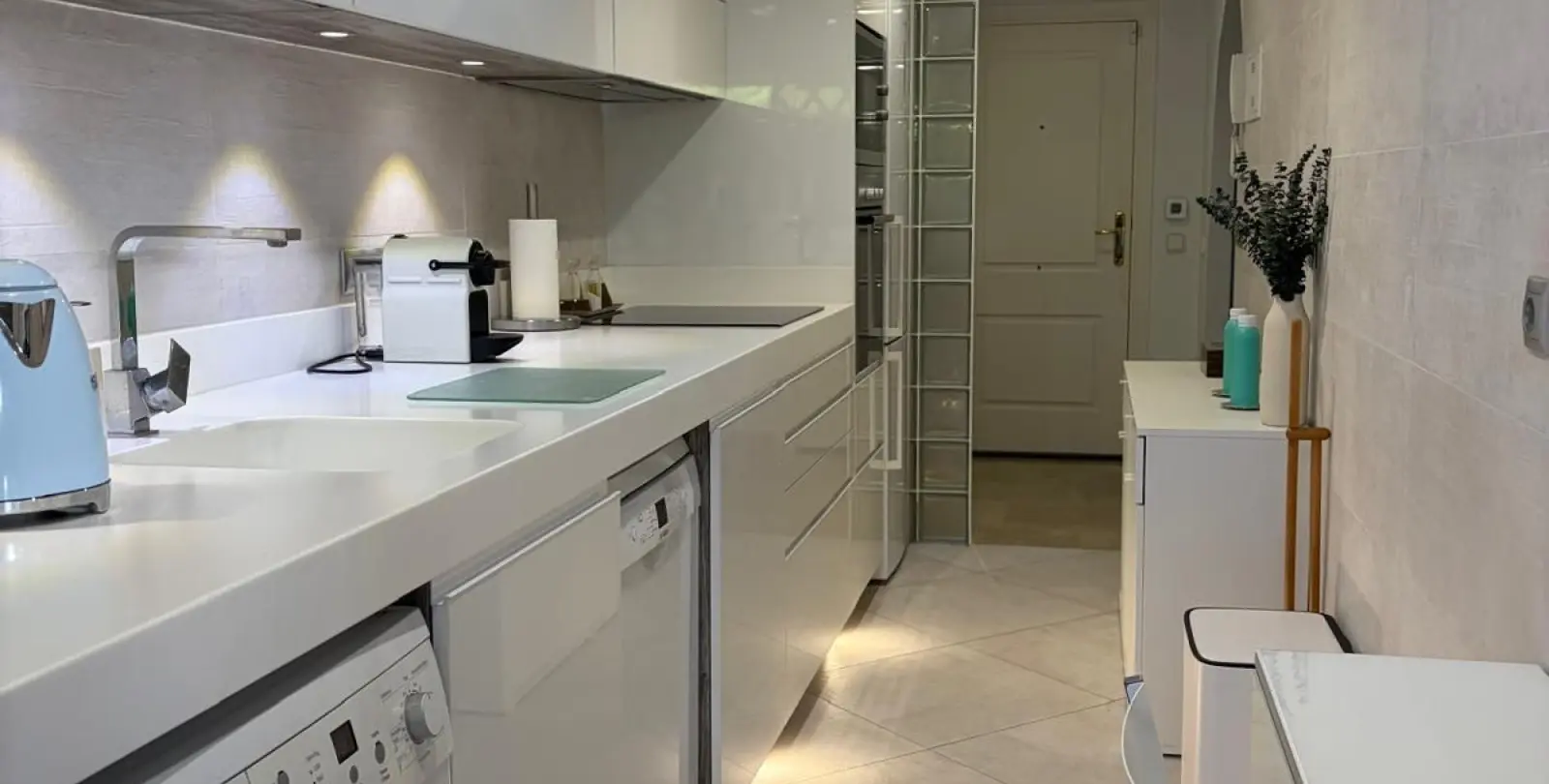 Sale of ground floor apartment in The Golden Mile 7
