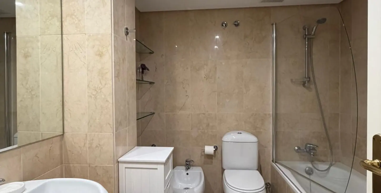 Sale of ground floor apartment in The Golden Mile 12