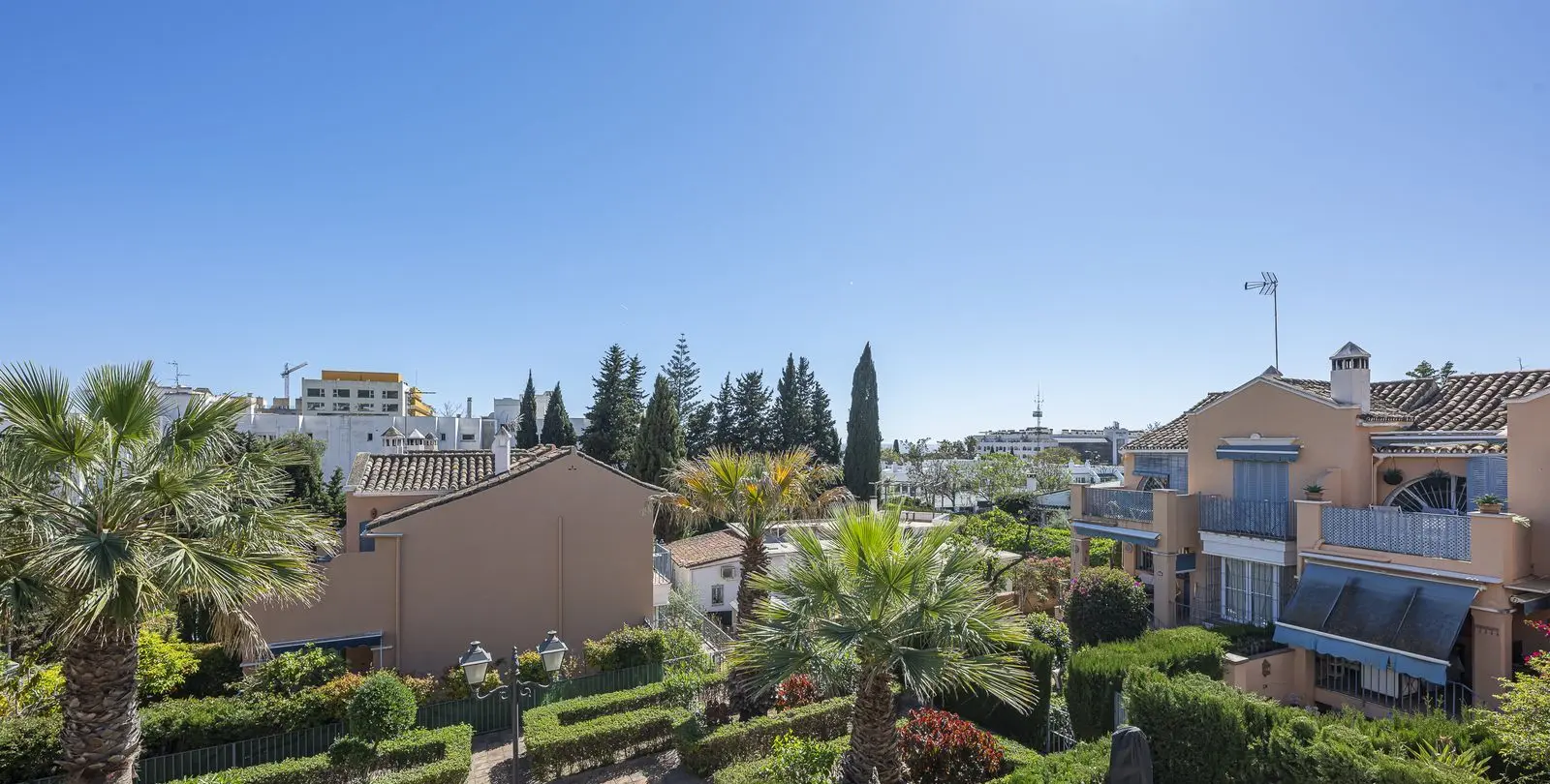 Venta de adosado en Marbella 28