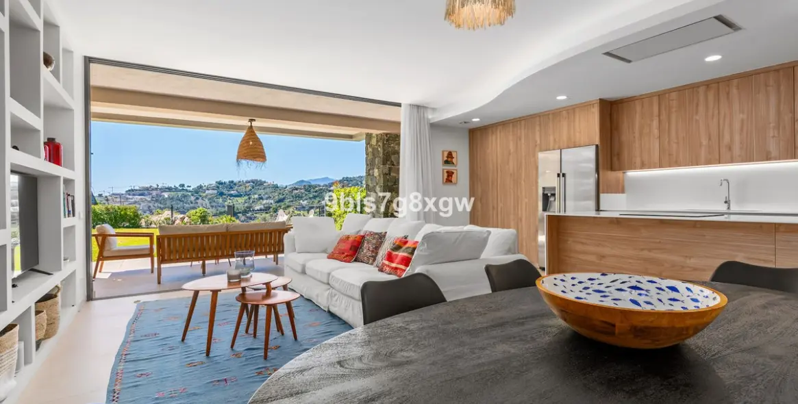 Продажа апартаментов на первом этаже в La Quinta 2