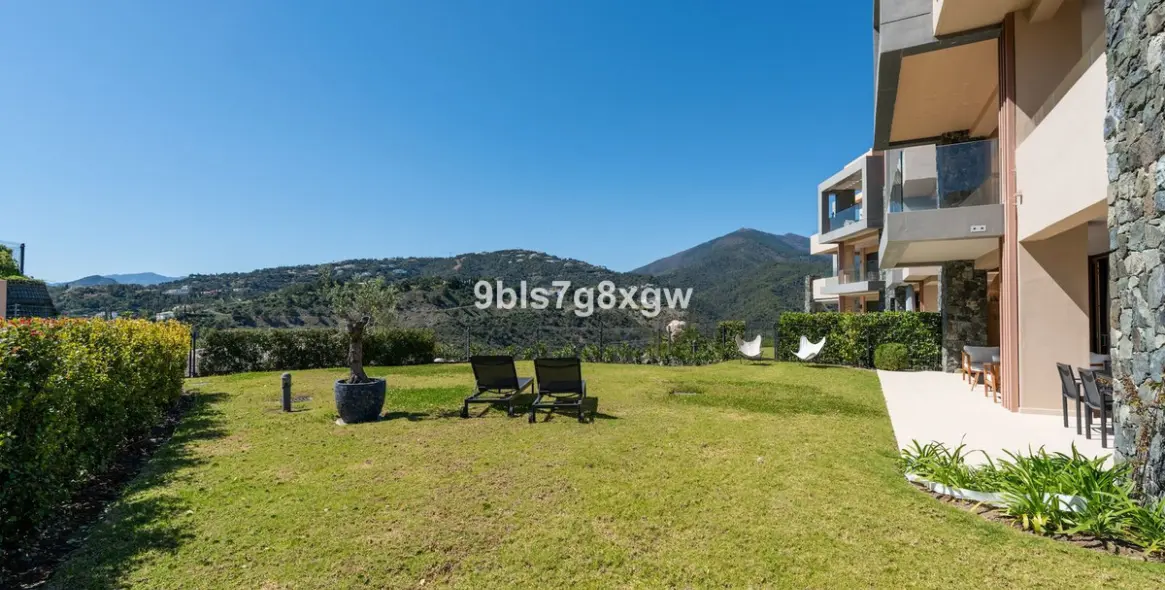 Продажа апартаментов на первом этаже в La Quinta 7