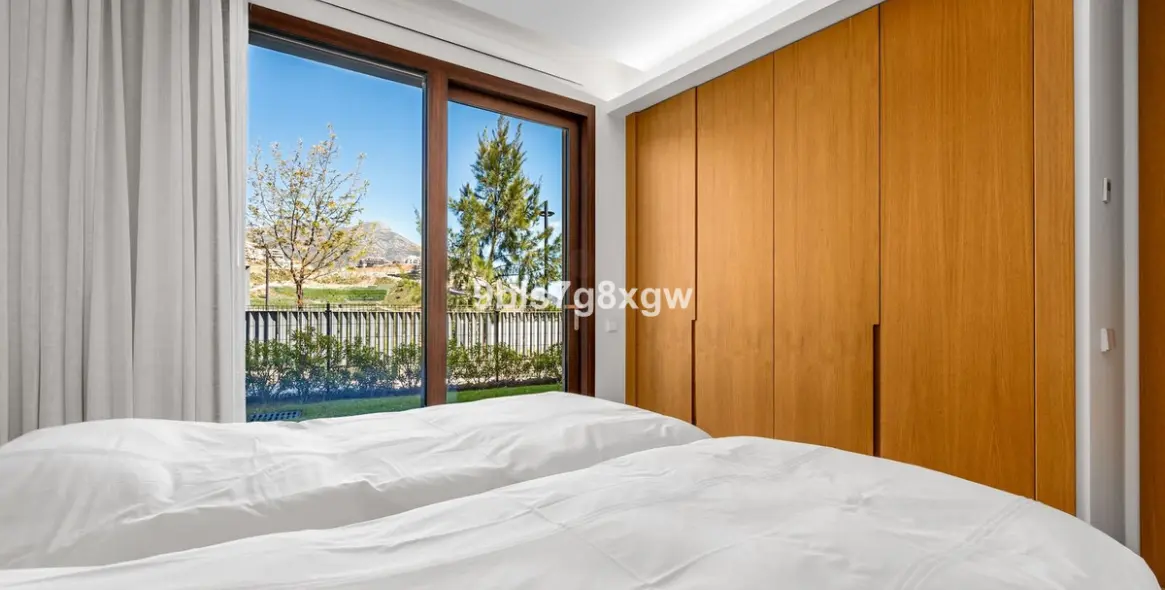 Продажа апартаментов на первом этаже в La Quinta 21