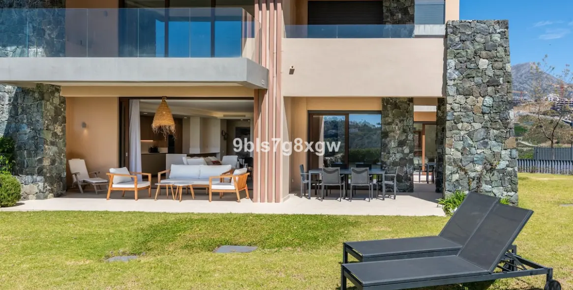 Продажа апартаментов на первом этаже в La Quinta 23