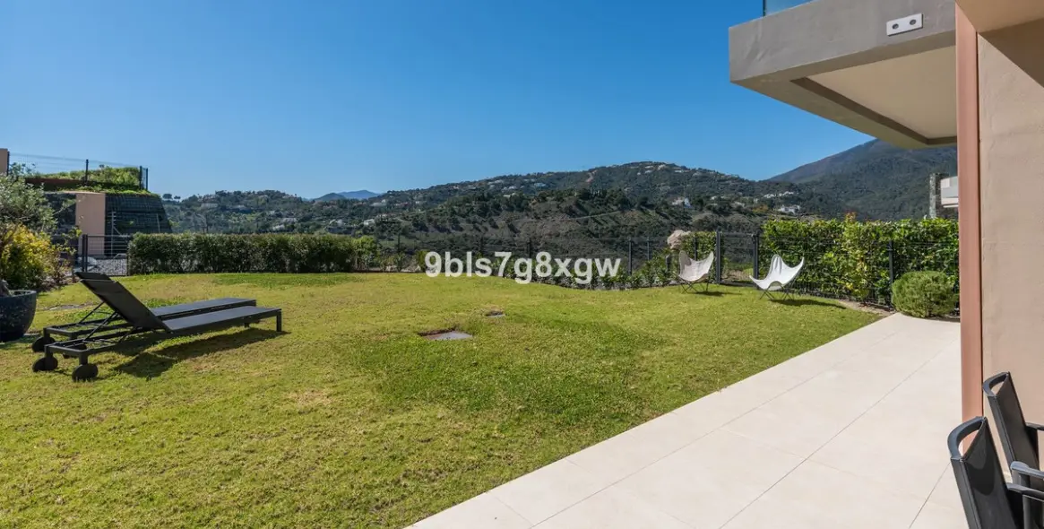 Продажа апартаментов на первом этаже в La Quinta 29