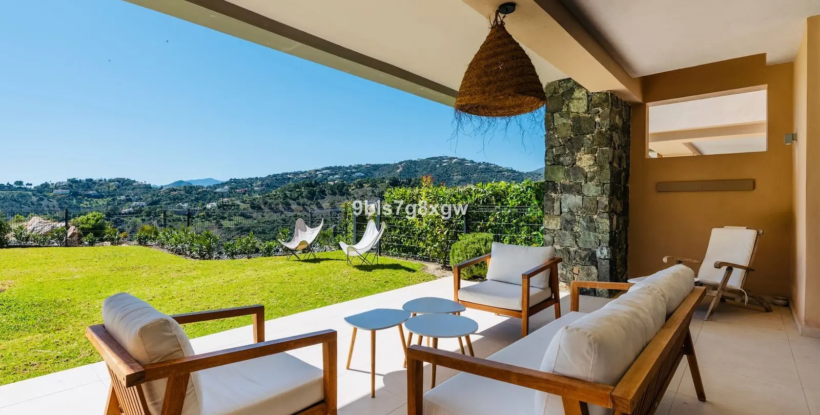 Venta de apartamento en planta baja en La Quinta 1