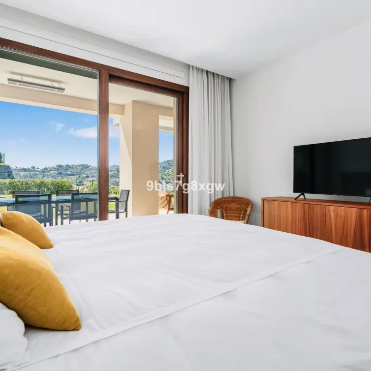 Venta de apartamento en planta baja en La Quinta