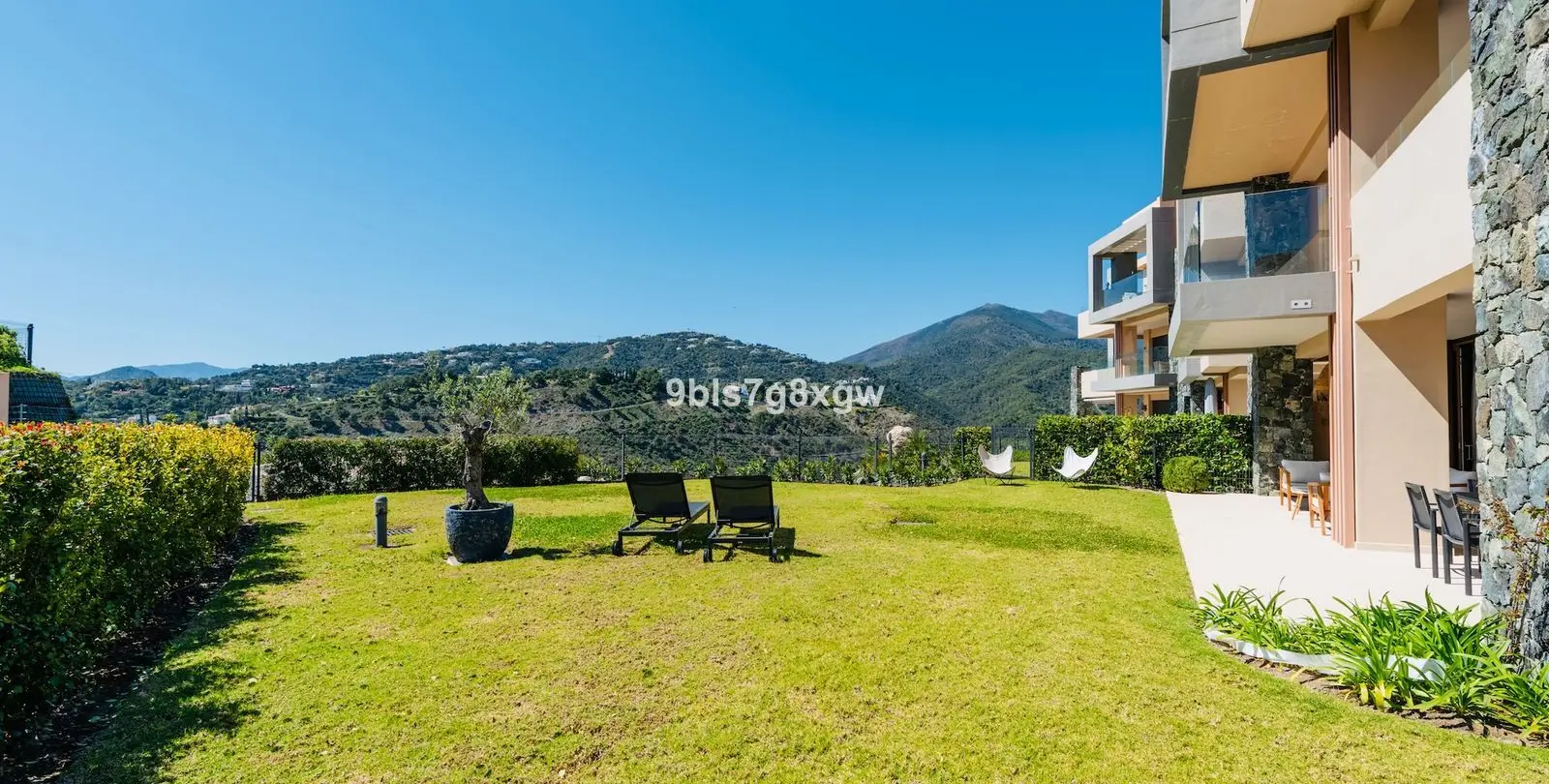 Venta de apartamento en planta baja en La Quinta 7