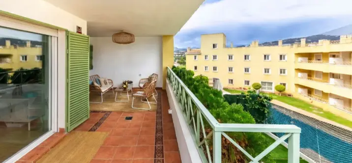 Sale of ground floor apartment in Las Brisas 0
