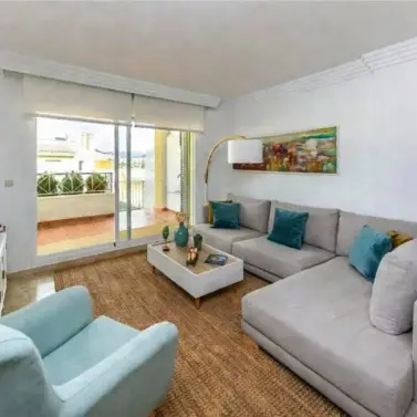 Sale of ground floor apartment in Las Brisas