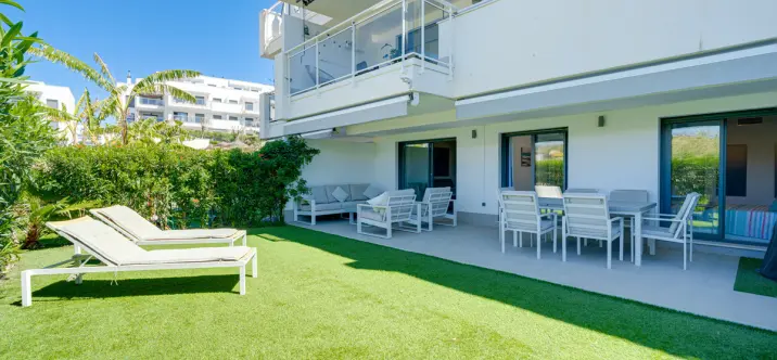 Продажа апартаментов на первом этаже в La Cala de Mijas 0