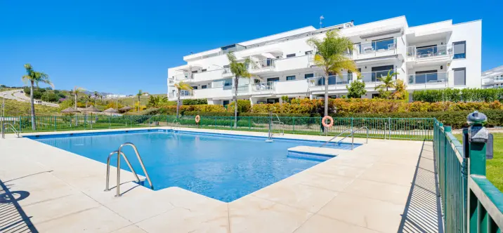 Продажа апартаментов на первом этаже в La Cala de Mijas 1