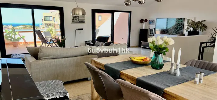 Sale of penthouse duplex in Calahonda 1