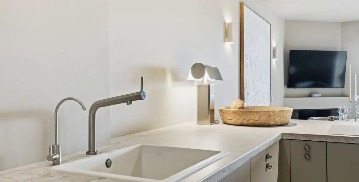 Venta de apartamento en planta media en Calahonda 17