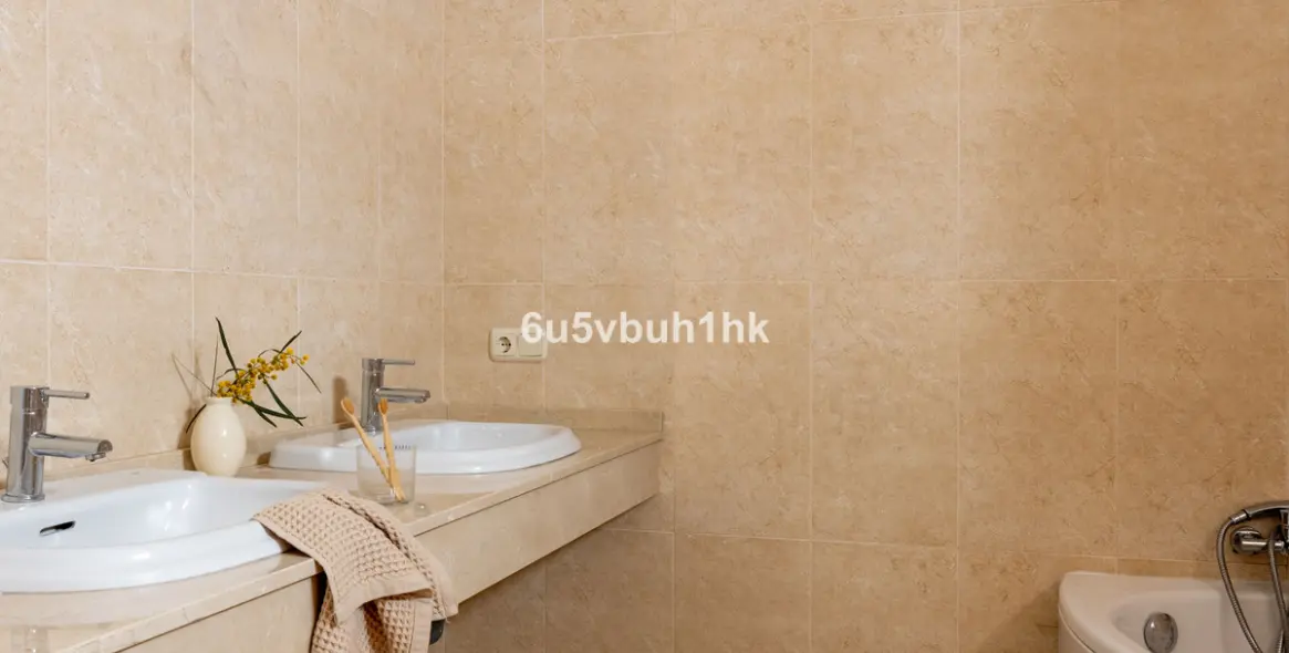 Sale of detached villa in Viñuela 24