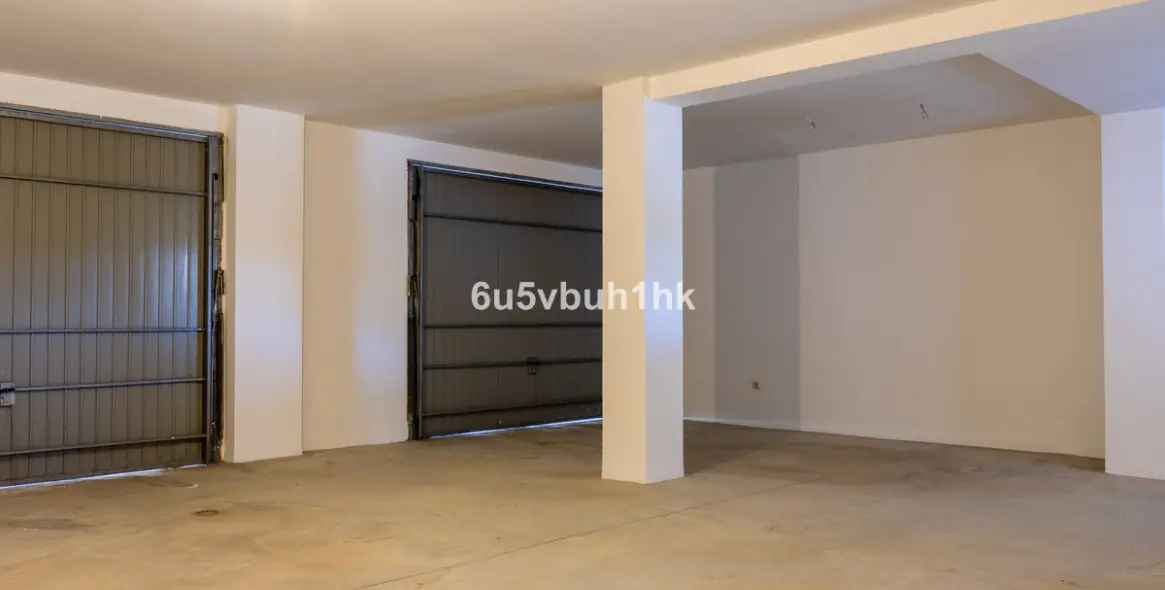 Sale of detached villa in Viñuela 28
