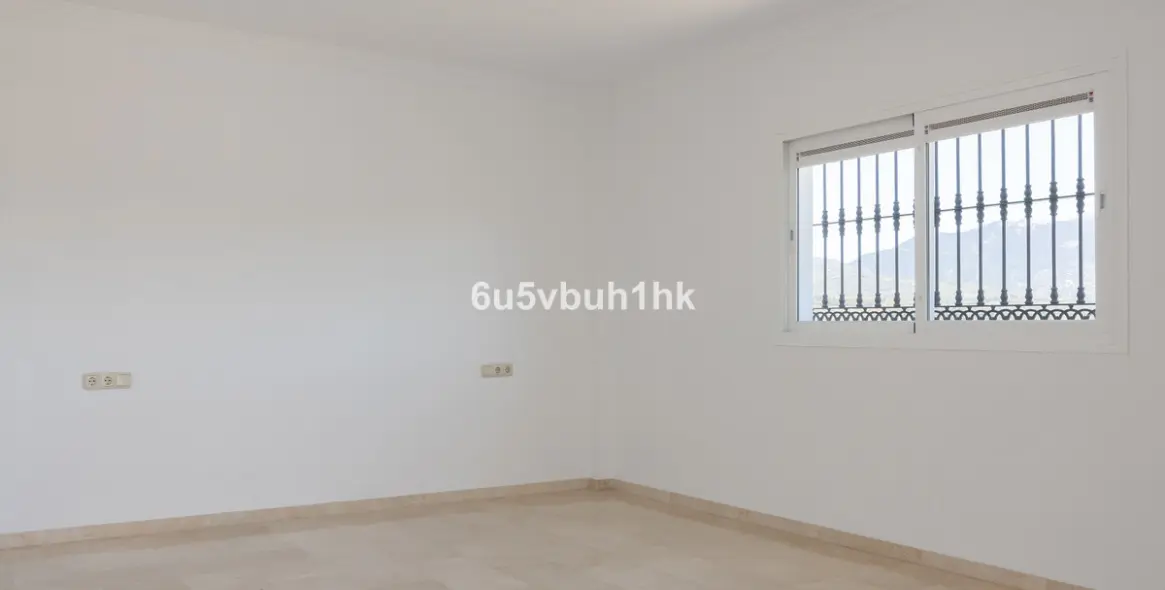 Sale of detached villa in Viñuela 49