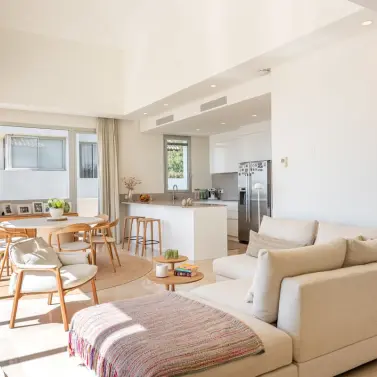 Venta de ático dúplex en Benahavís