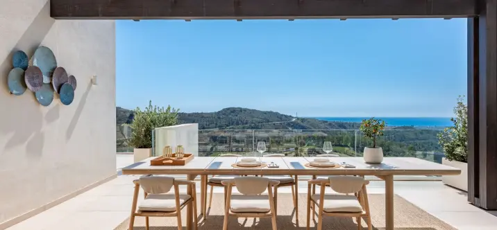 Venta de ático dúplex en Benahavís 4