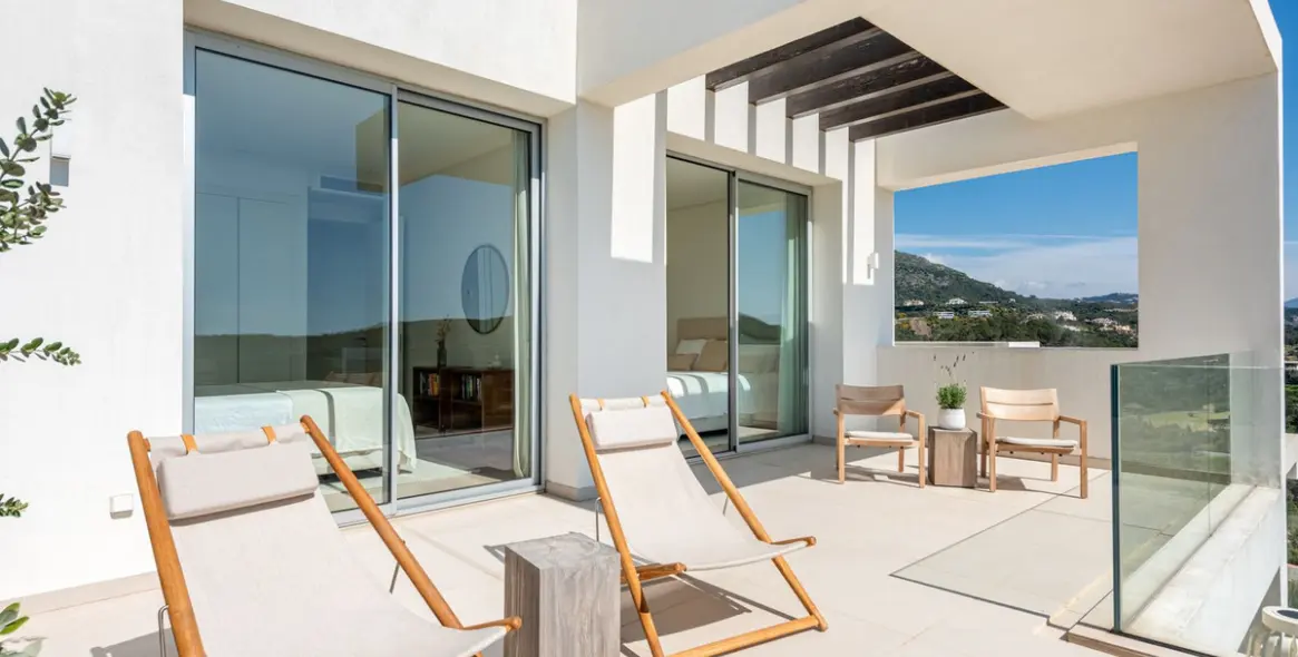 Venta de ático dúplex en Benahavís 7