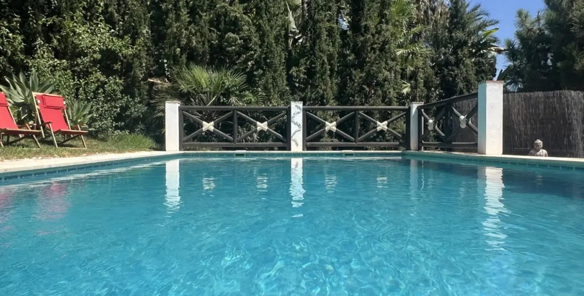 Venta de villa independiente en New Golden Mile 5